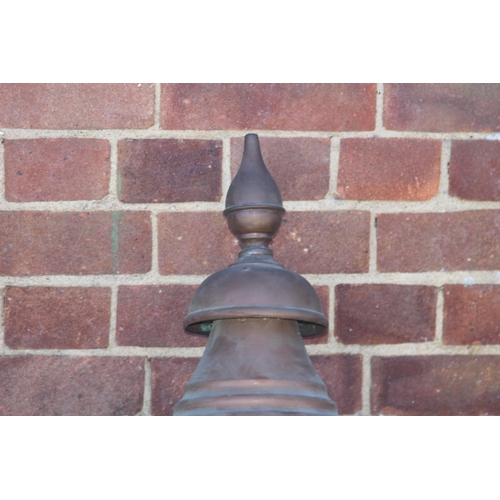 229 - VICTORIAN COPPER AND CAST BASE STREET LAMP
116 X 43 X 43CM