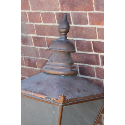 229 - VICTORIAN COPPER AND CAST BASE STREET LAMP
116 X 43 X 43CM