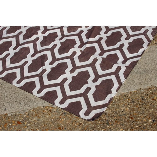 254 - LARGE GEOMETRIC HANDMADE THE RUG COMPANY RUG
423 X 305CM