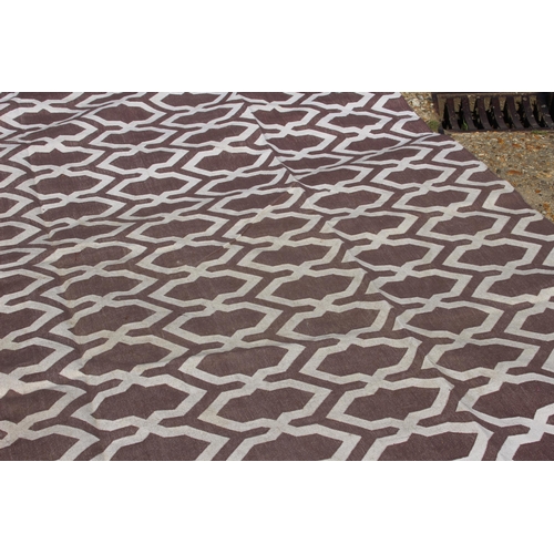 254 - LARGE GEOMETRIC HANDMADE THE RUG COMPANY RUG
423 X 305CM