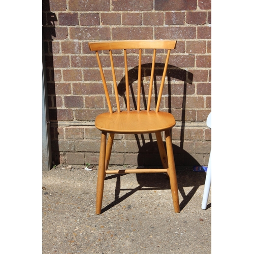 84 - RETRO KITCHENETTE TABLE AND 4 CHAIRS 
100 X 174CM