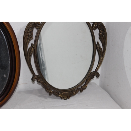 195 - 2 X VINTAGE MIRRORS
40 X 35CM