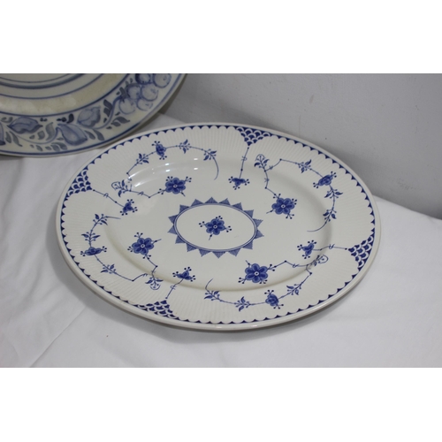 399 - QUANTITY OF VINTAGE BLUE AND WHITE CHINA