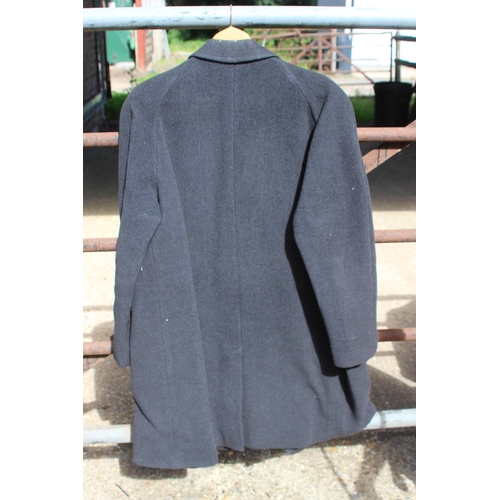 623 - VINTAGE ALL WOOL CROMBIE COAT 
60CM CHEST