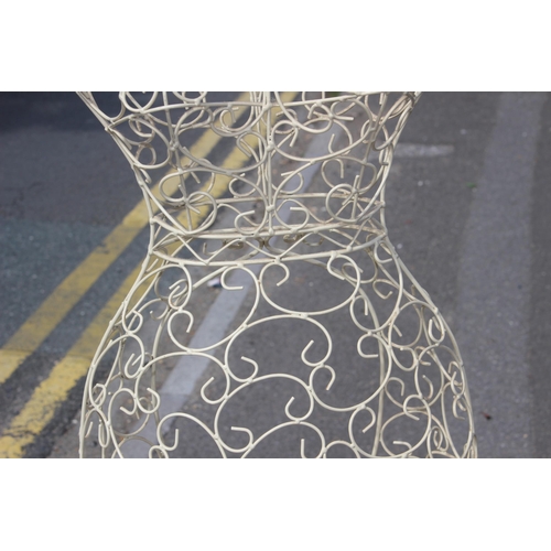 633 - WIRE MANNEQUIN AND HAT STAND 
163CM