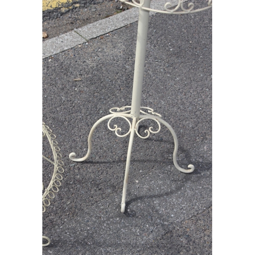 633 - WIRE MANNEQUIN AND HAT STAND 
163CM