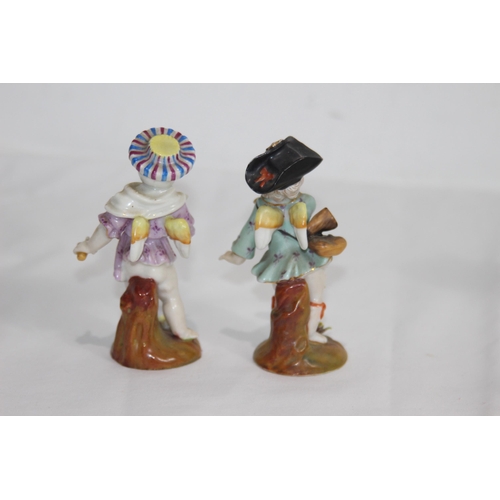 854 - 12 X  ANTIQUE MEISSEN STYLE FIGURES - COUPLE A/F ON WINGS 
9CM