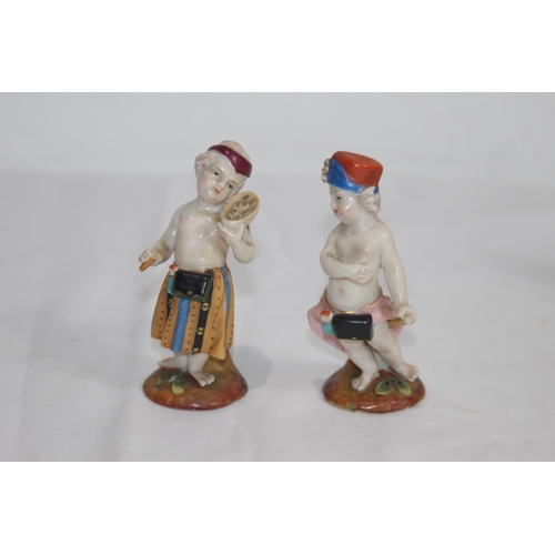 854 - 12 X  ANTIQUE MEISSEN STYLE FIGURES - COUPLE A/F ON WINGS 
9CM