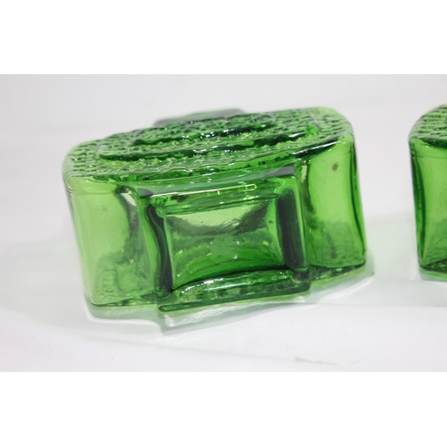 868 - 2 X ART GLASS VASES 
18 X 16CM