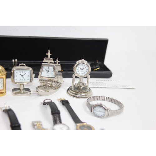 879 - QUANTITY OF WATCHES AND NOVELTY CLOCKS