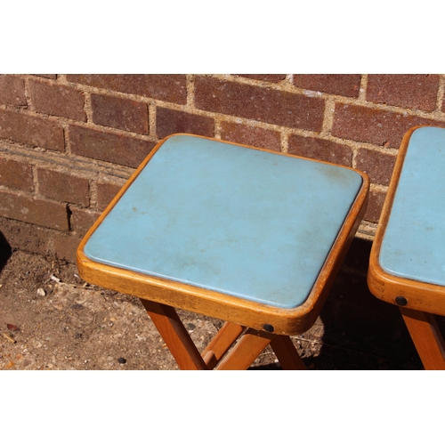 90 - 3 X RETRO FOLDING STOOLS 
52 X 32CM