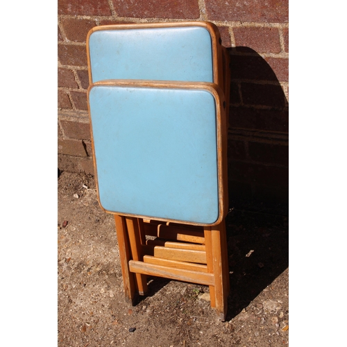 90 - 3 X RETRO FOLDING STOOLS 
52 X 32CM