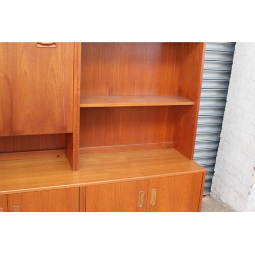 94 - FRESCO GPLAN WALL UNIT 
85 X 46 X 146CM