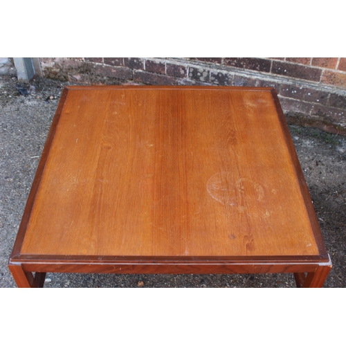 98 - PAIR OF RETRO COFFEE TABLES 
85 X 85 X 39CM