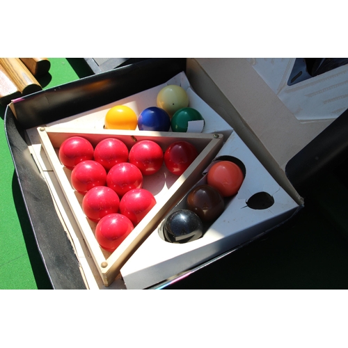 672 - VINTAGE POOL TABLE TOP AND VINTAGE POOL EPHEMERA 
160 X 86CM