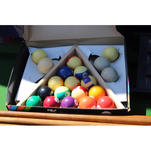 672 - VINTAGE POOL TABLE TOP AND VINTAGE POOL EPHEMERA 
160 X 86CM