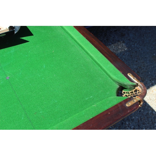 672 - VINTAGE POOL TABLE TOP AND VINTAGE POOL EPHEMERA 
160 X 86CM