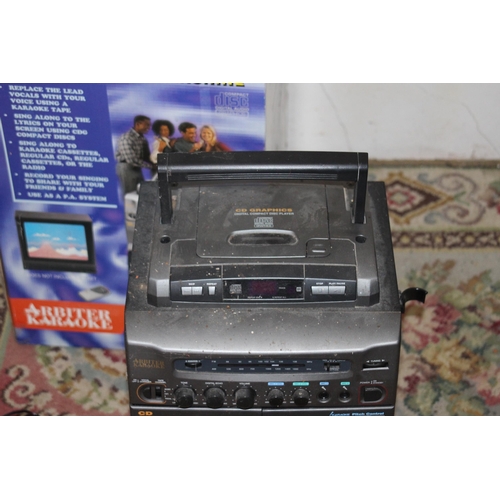 783 - CD KARAOKE MACHINE WITH MIC AND STAND