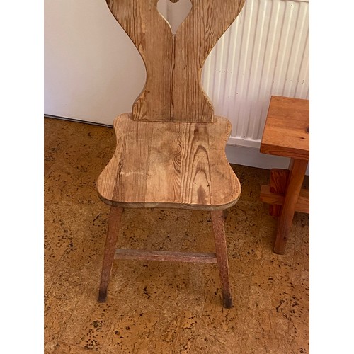 113 - VINTAGE PINE TABLE AND CHAIR 
38 X 40 X 87CM