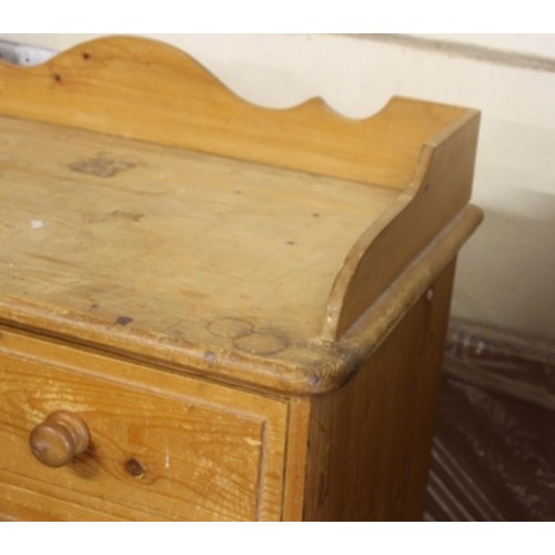 34 - NATURAL PINE 2/3 CHEST OF DRAWERS