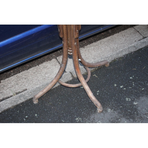 109 - VINTAGE HALF HAT STAND 
196CM