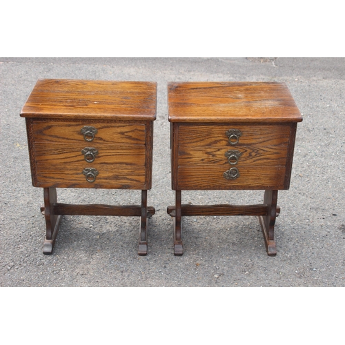 28 - PAIR OF VINTAGE OAK BEDSIDE TABLES AND HEADBOARD
138 X 90CM