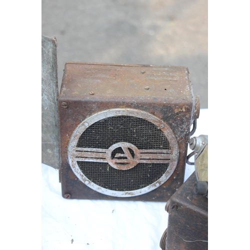 417 - 2 X VINTAGE CAMPING STOVES AND OTHER ITEMS