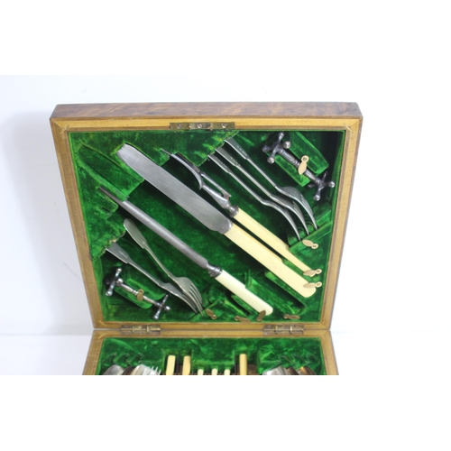 420 - VINTAGE WOODEN BOXED CUTLERY SET