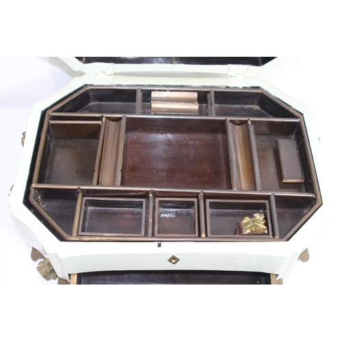 441 - ANTIQUE ORIENTAL JEWELLERY BOX 
36 X 17CM