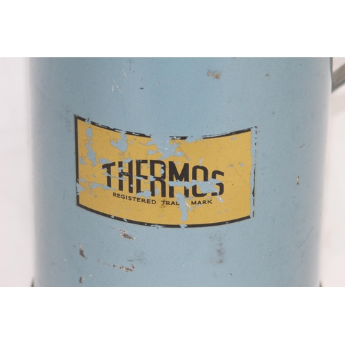 444 - VINTAGE THERMOS 
27.5CM