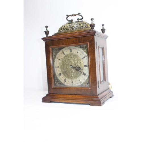 490 - VINTAGE SMITH ELECTRIC MANTLE CLOCK
37CM