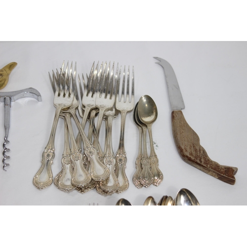 499 - LARGE QUANTITY OF VINTAGE CUTLERY ETC