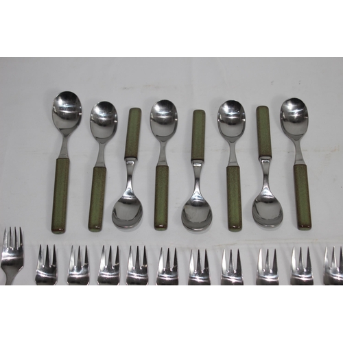 500 - QUANTITY OF DENBY CUTLERY