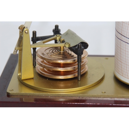 504 - VINTAGE GERMAN BAROGRAPH