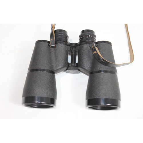 508 - PAIR OF ZEISS 15 X 60 BINOCULARS IN LEATHER CASE