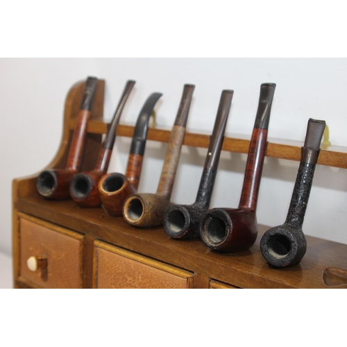 514 - VINTAGE PIPE RACK AND PIPES 
48 X 40CM