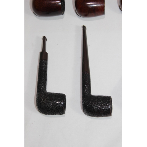 514 - VINTAGE PIPE RACK AND PIPES 
48 X 40CM