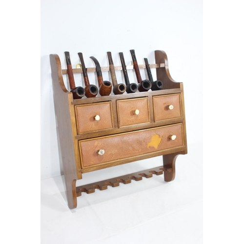 514 - VINTAGE PIPE RACK AND PIPES 
48 X 40CM