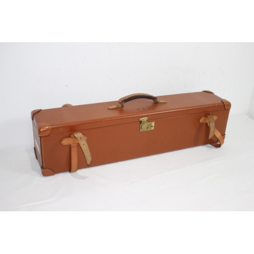 518 - VINTAGE LEATHER GUN CASE
79 X 15 X 19CM