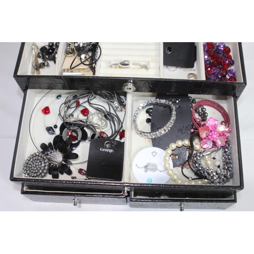 534 - 2 X JEWELLERY BOXES AND CONTENTS