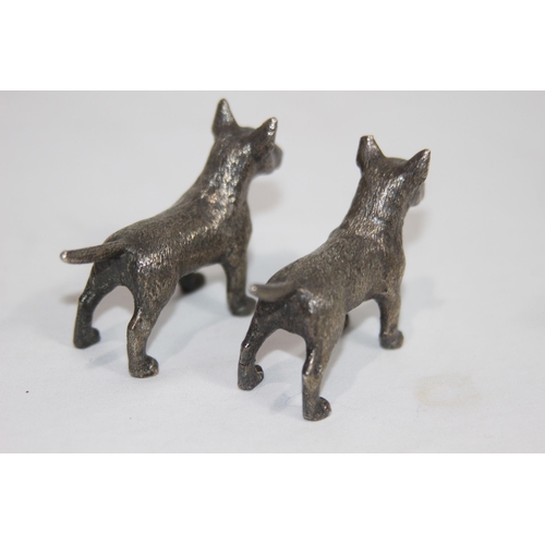 563 - QUANTITY OF PEWTER AND PLATED ANIMAL FIGURES 
6CM