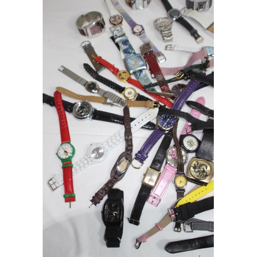 565 - LARGE QUANTITY OF WATCHES