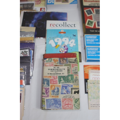 572 - QUANTITY OF STAMPS AND FIRST DAY COVERS ETC