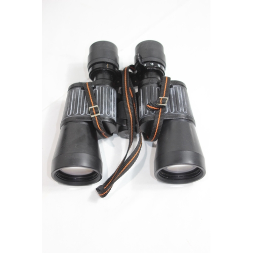 576 - 3 X VINTAGE PAIRS OF PRINZ 10 X 50 BINOCULARS