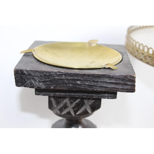 629 - SMALL BRASS TABLE AND WOODEN ASHTRAY