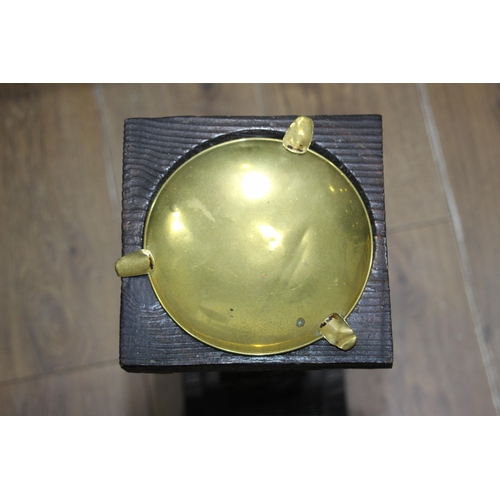 629 - SMALL BRASS TABLE AND WOODEN ASHTRAY