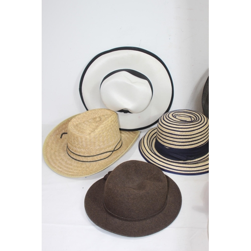 646 - LARGE QUANTITY OF HATS