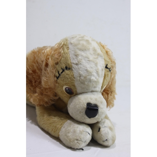 680 - VINTAGE MERRYTHOUGHT DOG PJ CASE
52CM