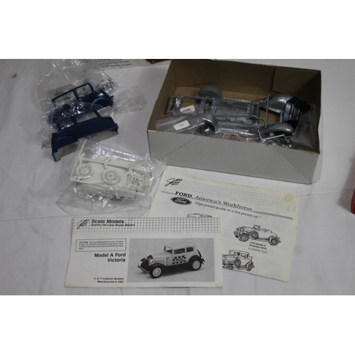 694 - MODEL CAR AND BOAT KITS