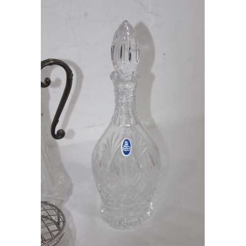 831 - QUANTITY OF ROYAL DOULTON GLASS ETC 
33CM